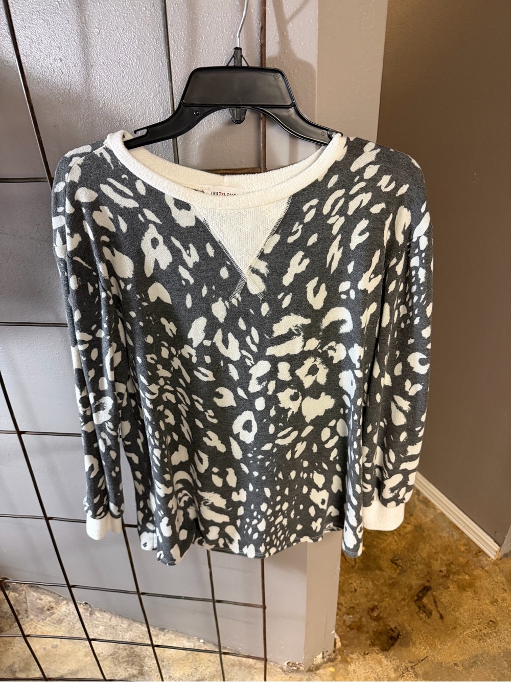 Cozy Animal Print Pullover in Gray & White